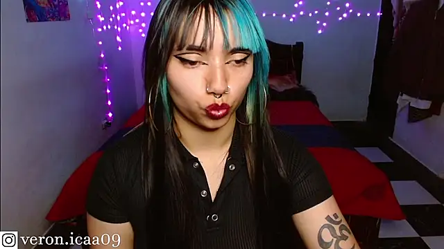 _Veronicaa_'s cam snapshot