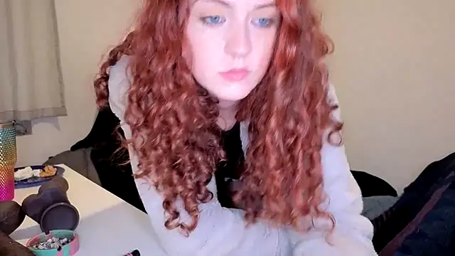 ENGLISHEMILY_69's cam snapshot