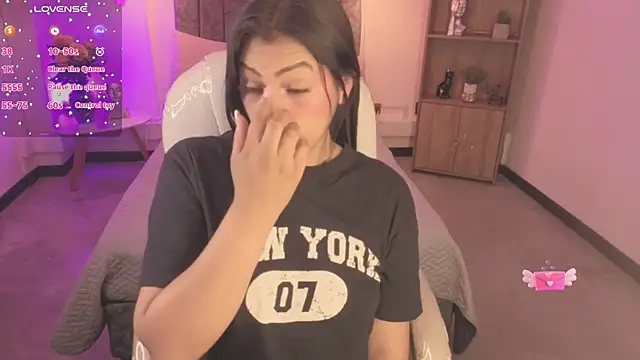 Abigaiil__ds's cam snapshot