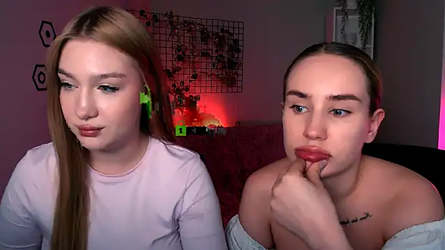 playful_sophie's cam snapshot