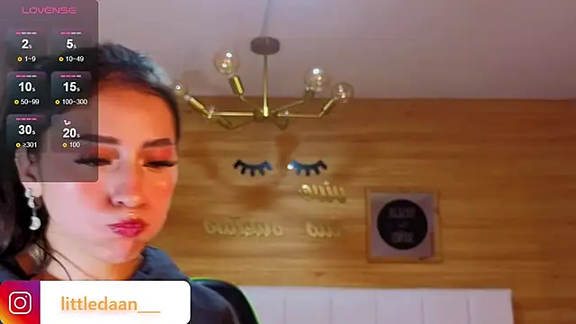 Abril_Velvet_a_'s cam snapshot