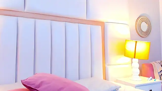 LaylaaDoll's cam snapshot