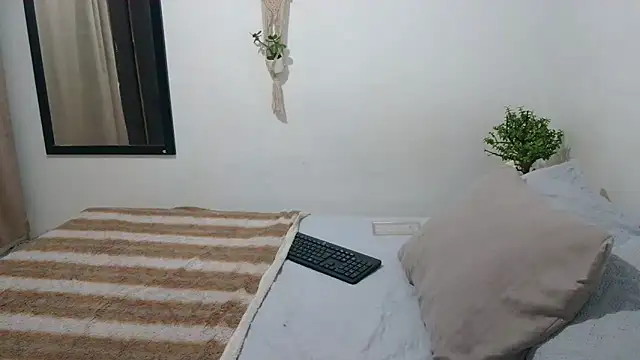 Zendaya11's cam snapshot