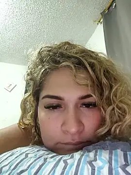 Sara_smiiith211's cam snapshot