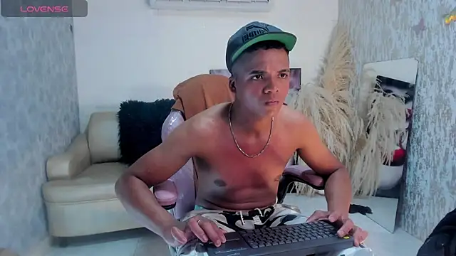 yeison_clear's cam snapshot