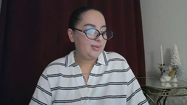 BustyAllyy's cam snapshot