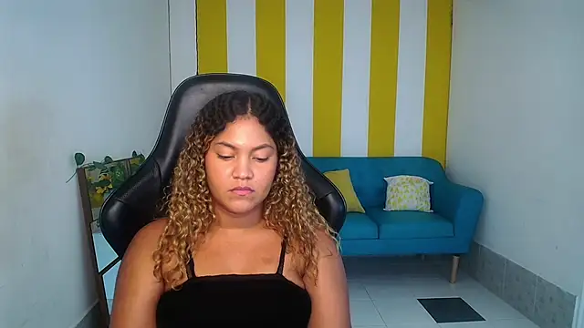 Cristal_War's cam snapshot