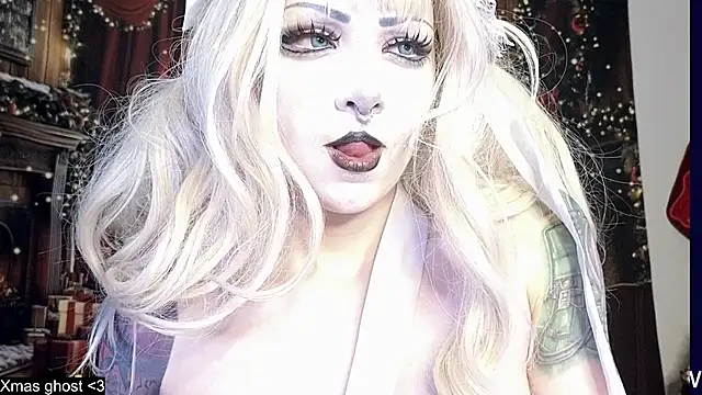 Ivey_Strigoi live sex cam