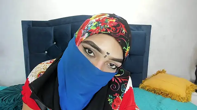 Inaya_Khalifa's cam snapshot