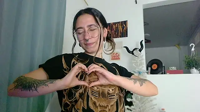 Maam_Ine's cam snapshot