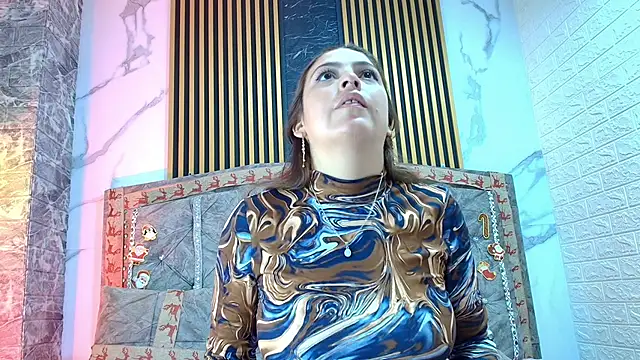 AngieLuxx_'s cam snapshot