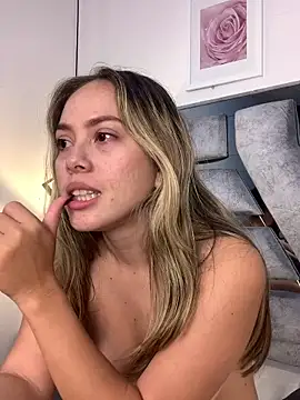 valery_and_Dani_ live sex cam