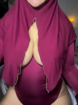 Jameela's cam snapshot