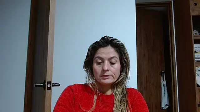 linda-mature43's cam snapshot