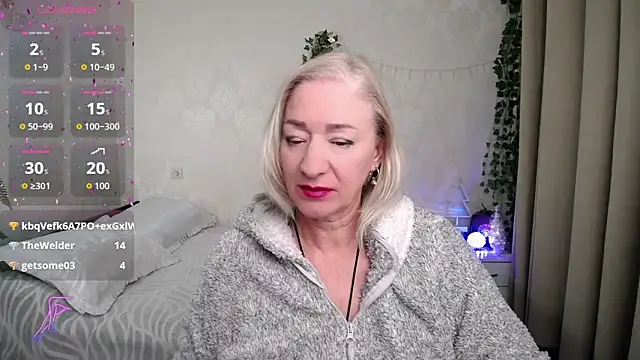 hunters_woman's cam snapshot