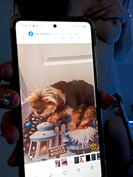 Divinna's cam snapshot