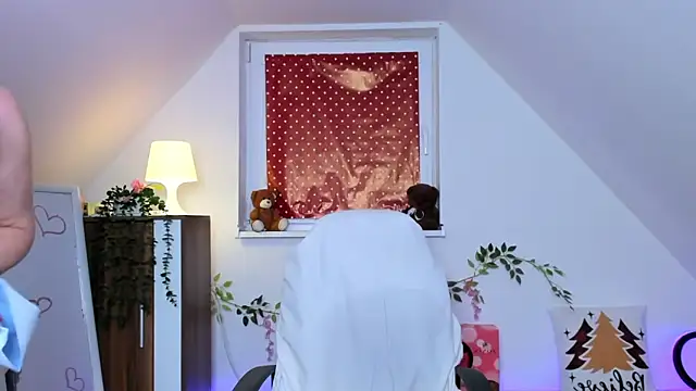 naughtymilane's cam snapshot