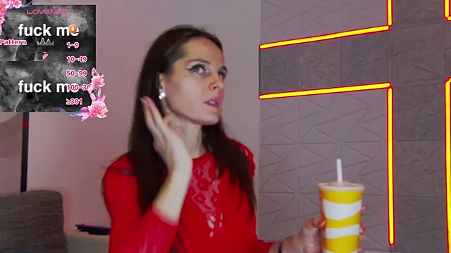 hailey_peach's cam snapshot