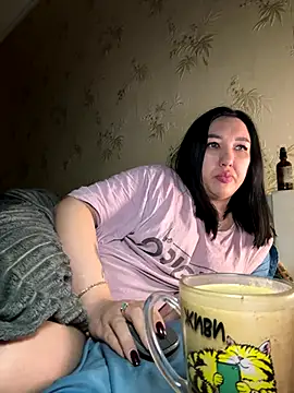 Naughtbaby_2025's cam snapshot