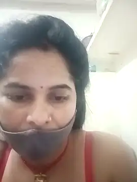 JULEE-740's cam snapshot