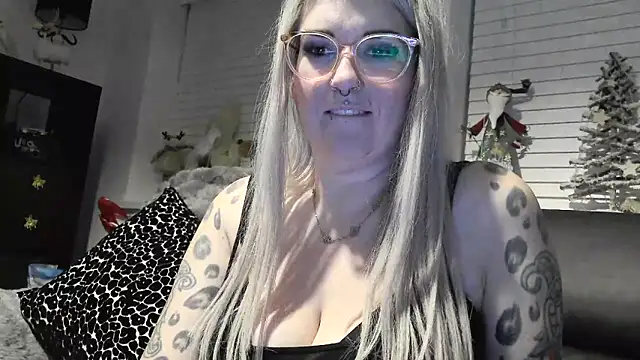 Sizzling_Indie36's cam snapshot