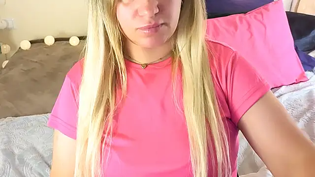 JuicyMillena's cam snapshot