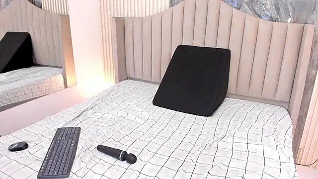 NalahCampbell's cam snapshot