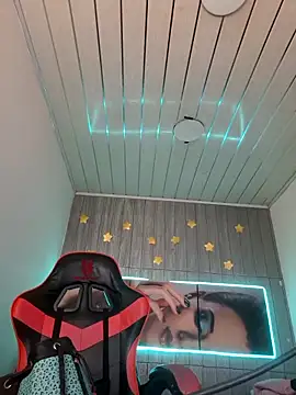 susan_mooree's cam snapshot