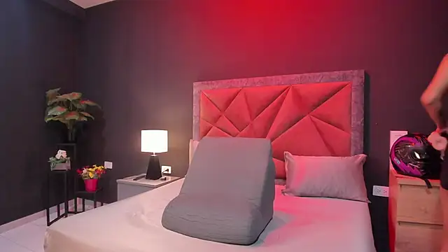 mia_milff's cam snapshot