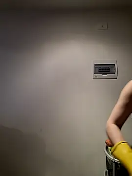 _monicab's cam snapshot