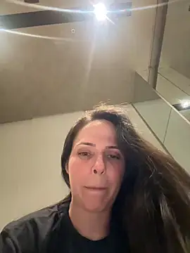 Lady_LauraRose's cam snapshot