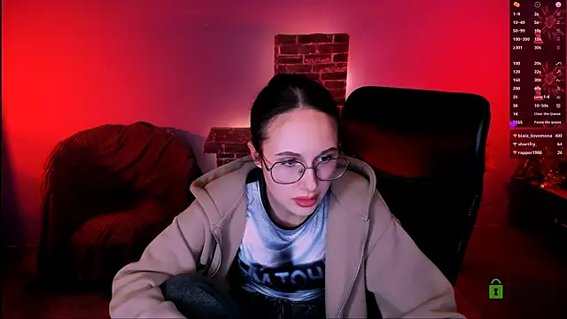 mona_cloud's cam snapshot