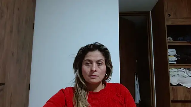 linda-mature43's cam snapshot