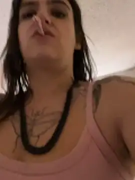 SafeinouterSpace's cam snapshot