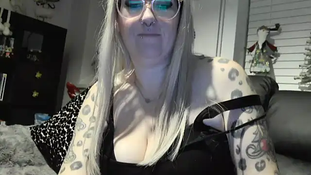 Sizzling_Indie36's cam snapshot