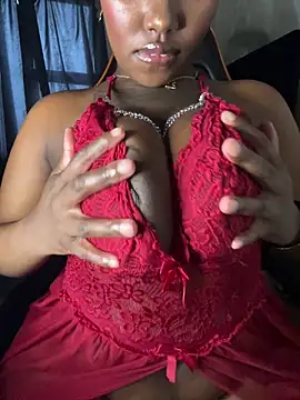 QUEEN_NOBUHLE_777 live sex cam