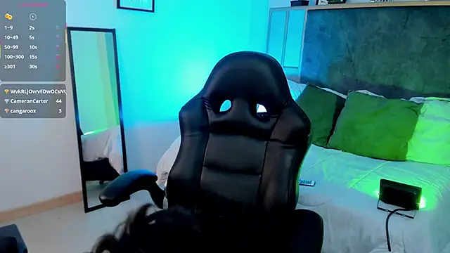 Azurra_amatto2's cam snapshot