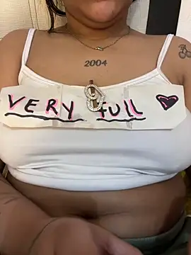 Brunette_Dirty_0limits's cam snapshot