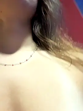 AllaTousNew's cam snapshot