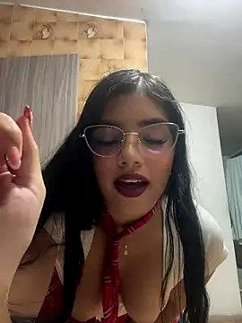 Hailey-Fox's cam snapshot