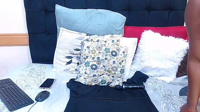 Violettx25's cam snapshot