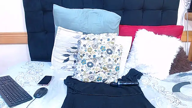 Violettx25's cam snapshot