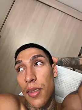 sendfer live sex cam