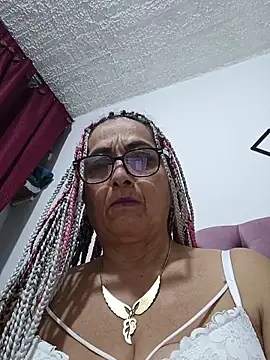 AlessandraLeroy's cam snapshot