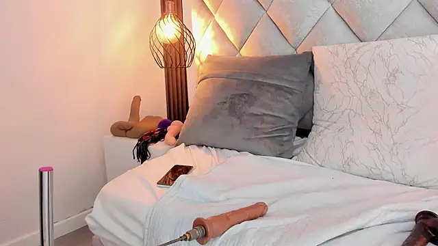 Slut_Milf_'s cam snapshot