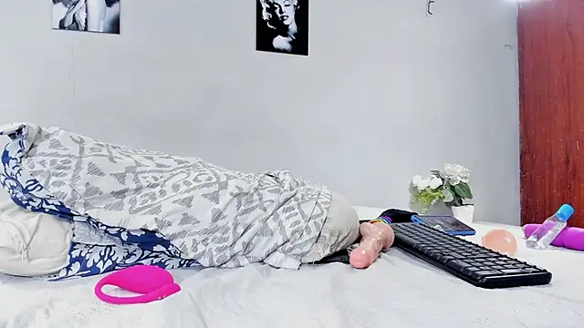 sexynova_93's cam snapshot