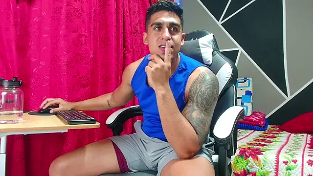 astrom_greyy live sex cam