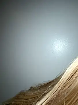 Strongqueen's cam snapshot