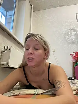 LikaCat's cam snapshot