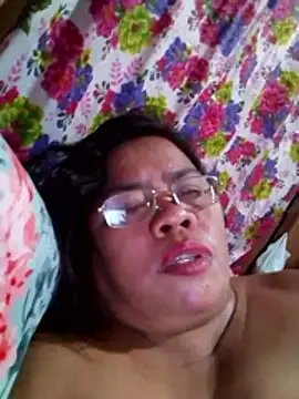 Huge_mama69's cam snapshot